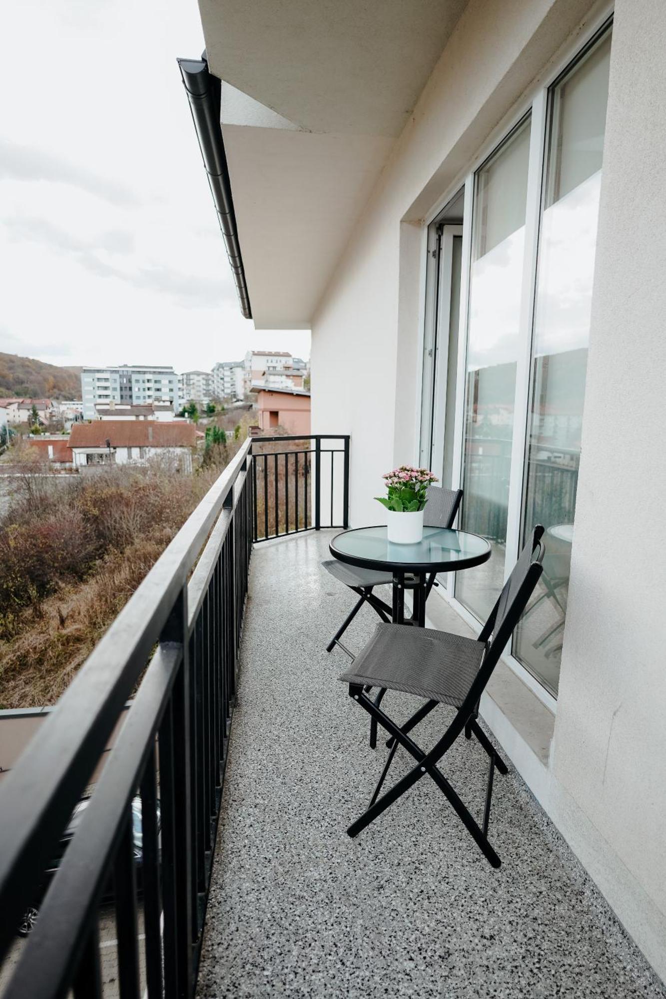 Andrew Apartaments Cluj Napoca Bagian luar foto